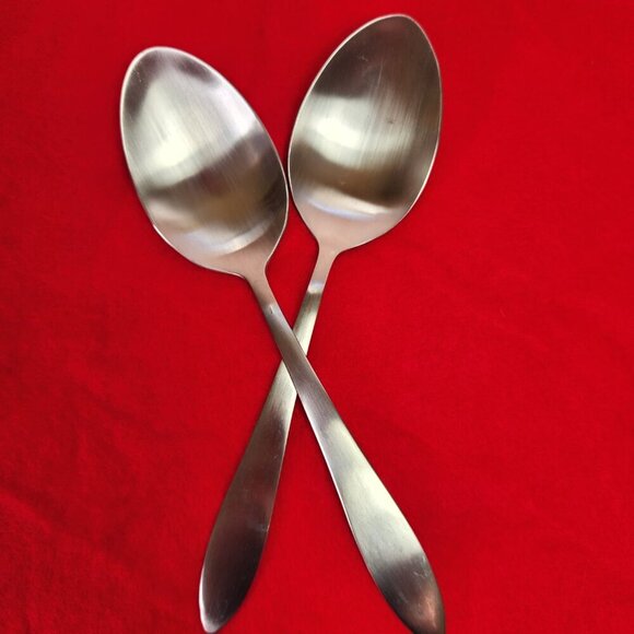 Oneida Serving Spoons Set of 2 Mooncrest Pattern 8" Long - Picture 2 of 6